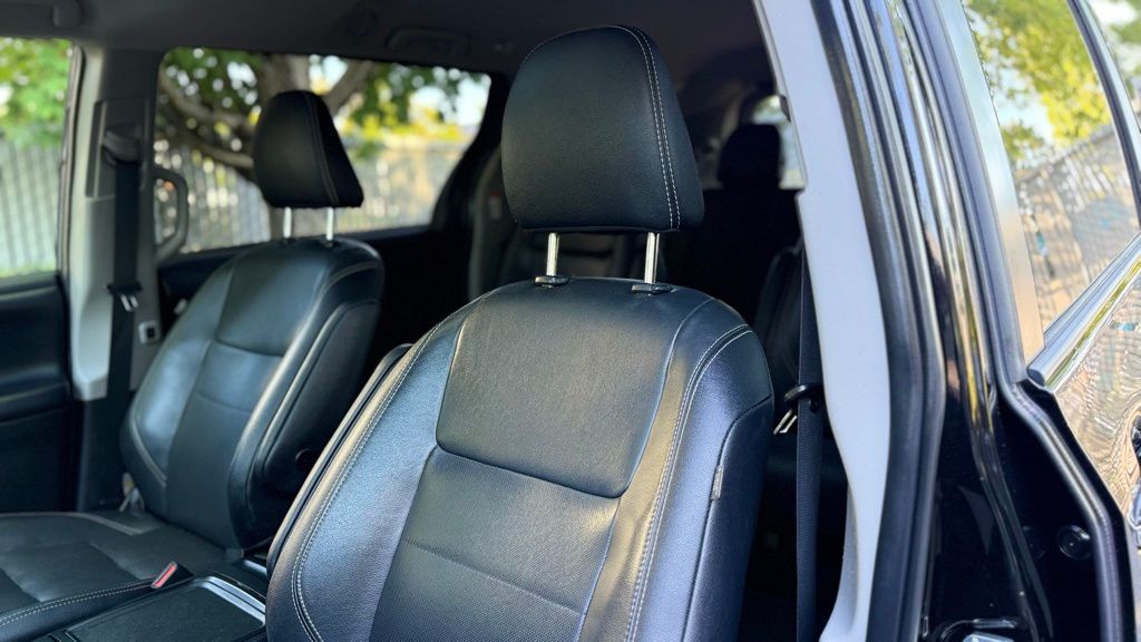 2020 Toyota Sienna SE Premium photo 33