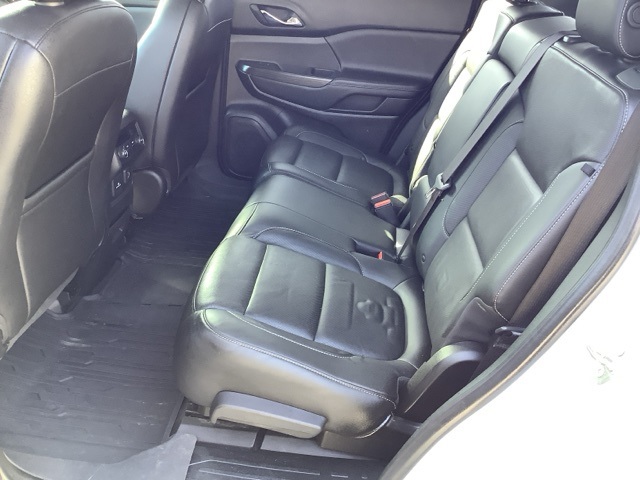 2019 Gmc Acadia SLT photo 17