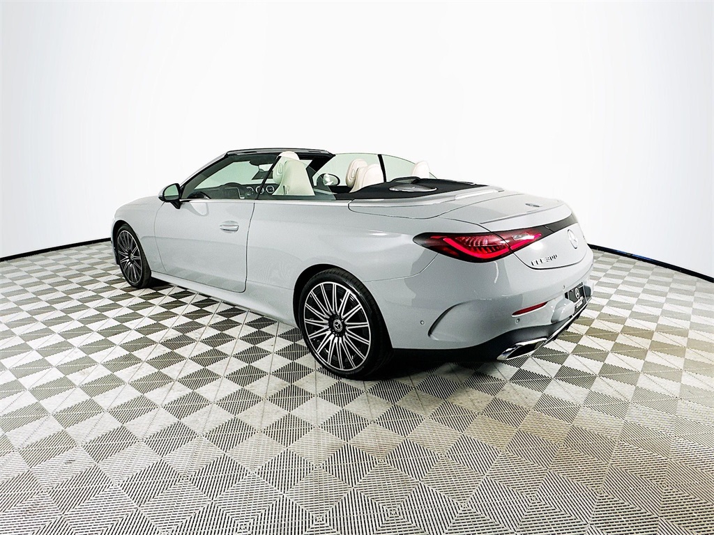 2026 Mercedes Benz CLE 300 4MATIC Cabriolet photo 5