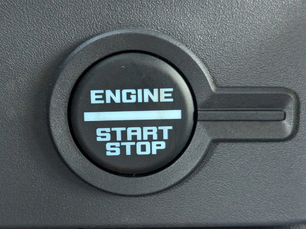 2025 Ford Bronco Outer Banks photo 31