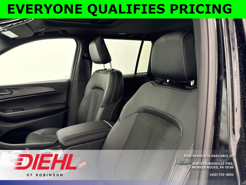 2025 Jeep Grand Cherokee Altitude photo 13