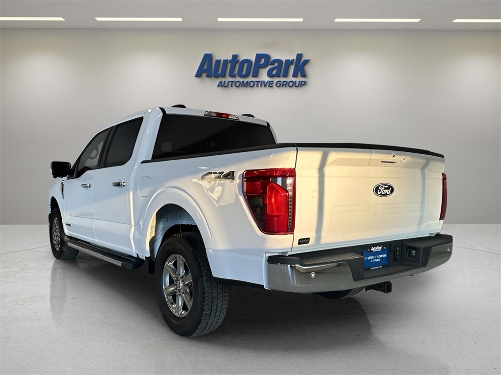 2025 Ford F-150 XLT photo 3