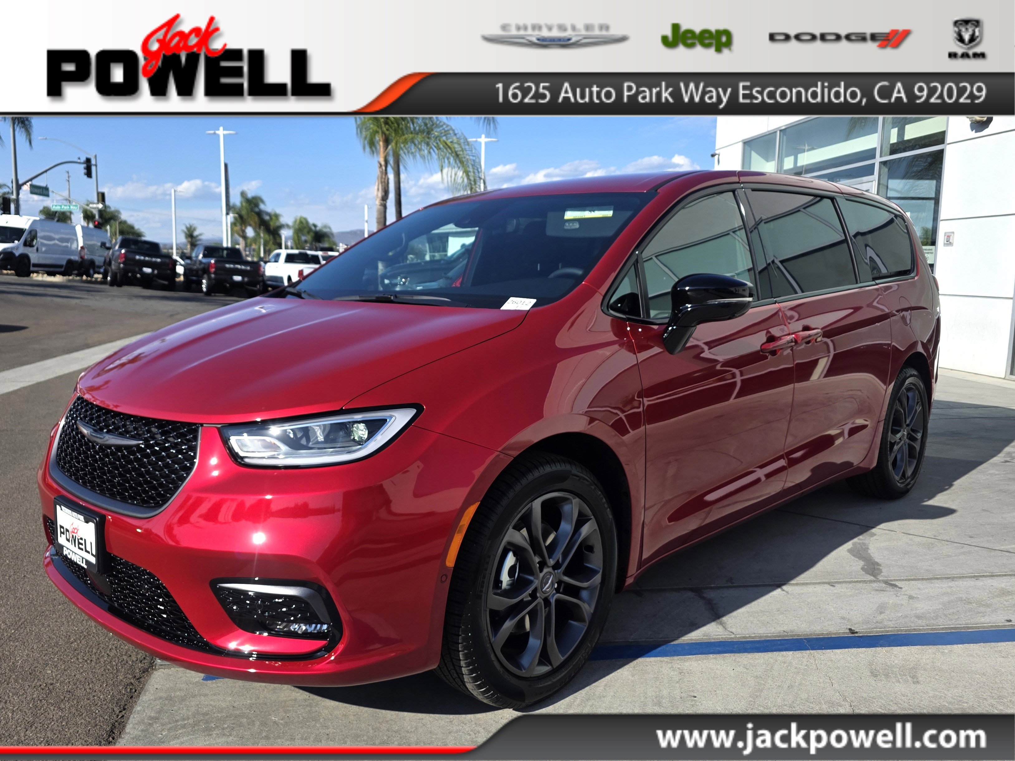 New 2026 Chrysler Pacifica Select Passenger Van in Escondido, San