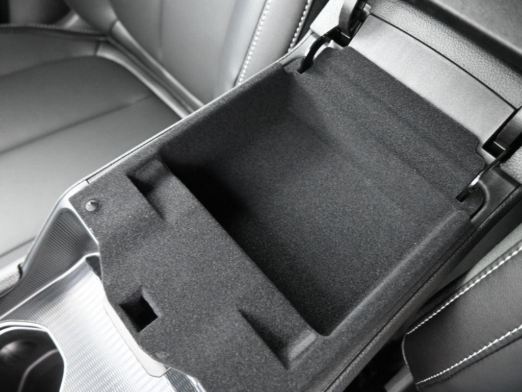 2025 Jeep Grand Cherokee Limited photo 3