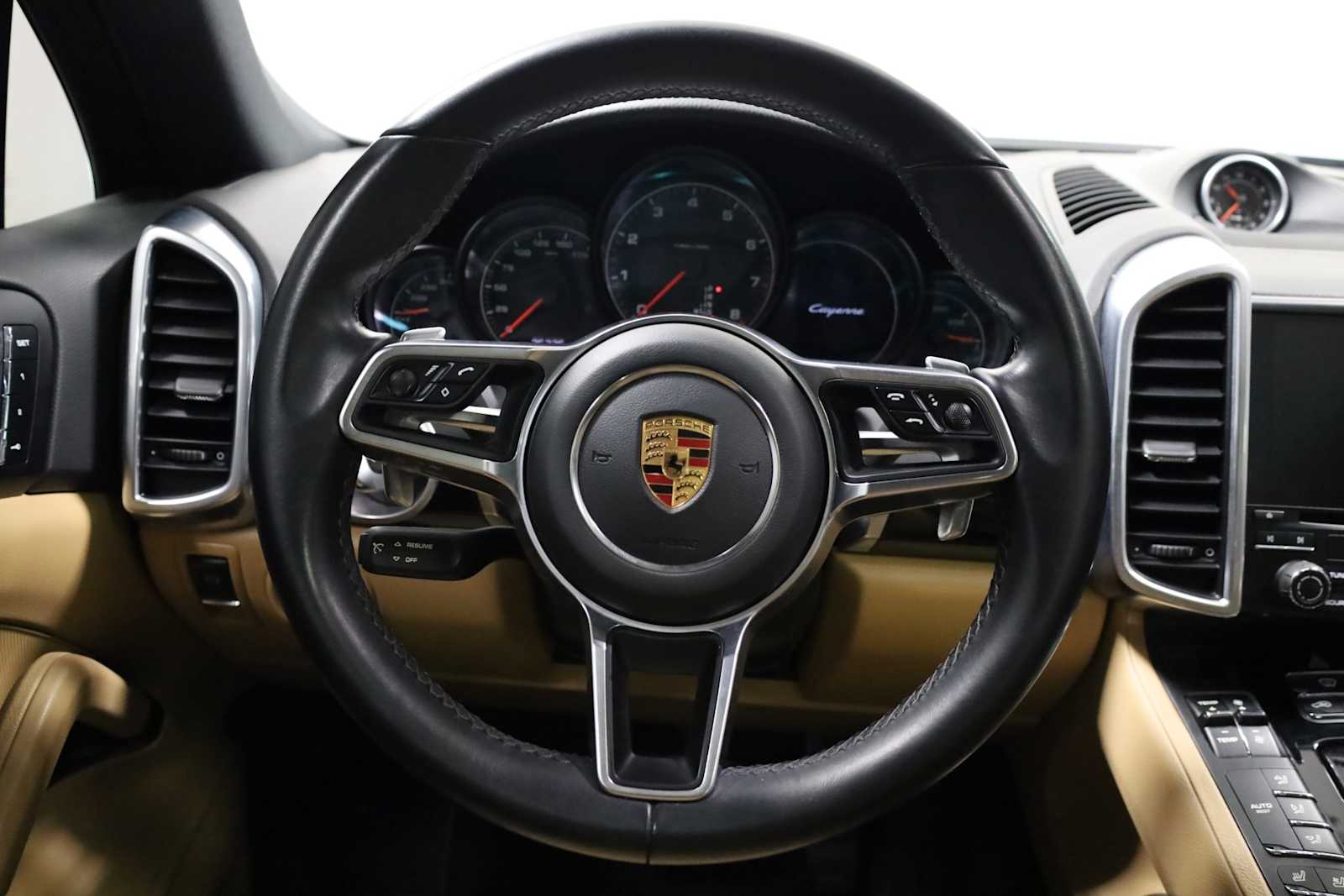 2018 Porsche Cayenne Platinum Edition photo 23