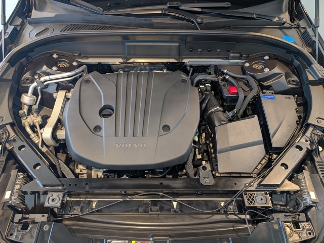2022 Volvo XC60 Inscription photo 34