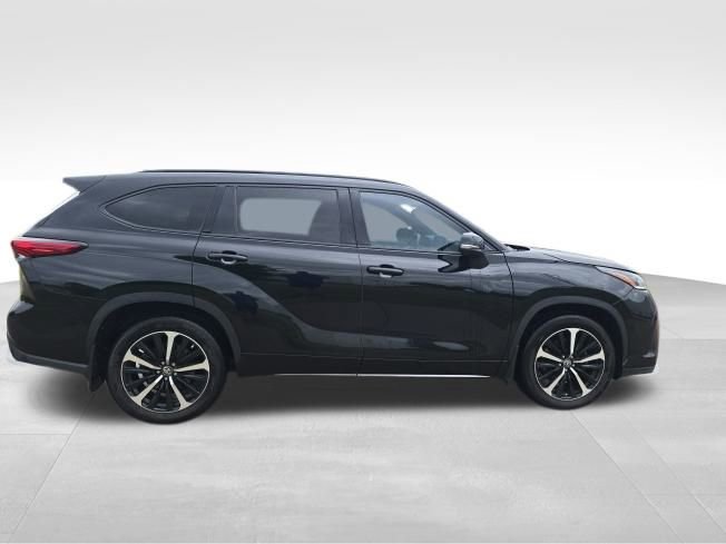 2022 Toyota Highlander XSE Sport photo 6