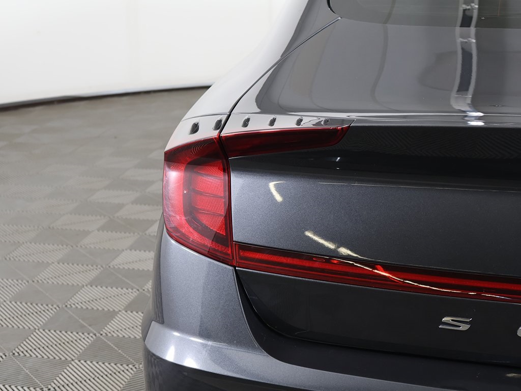 2022 Hyundai Sonata Limited photo 16