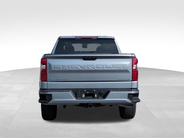 2025 Chevrolet Silverado 1500 Custom photo 4