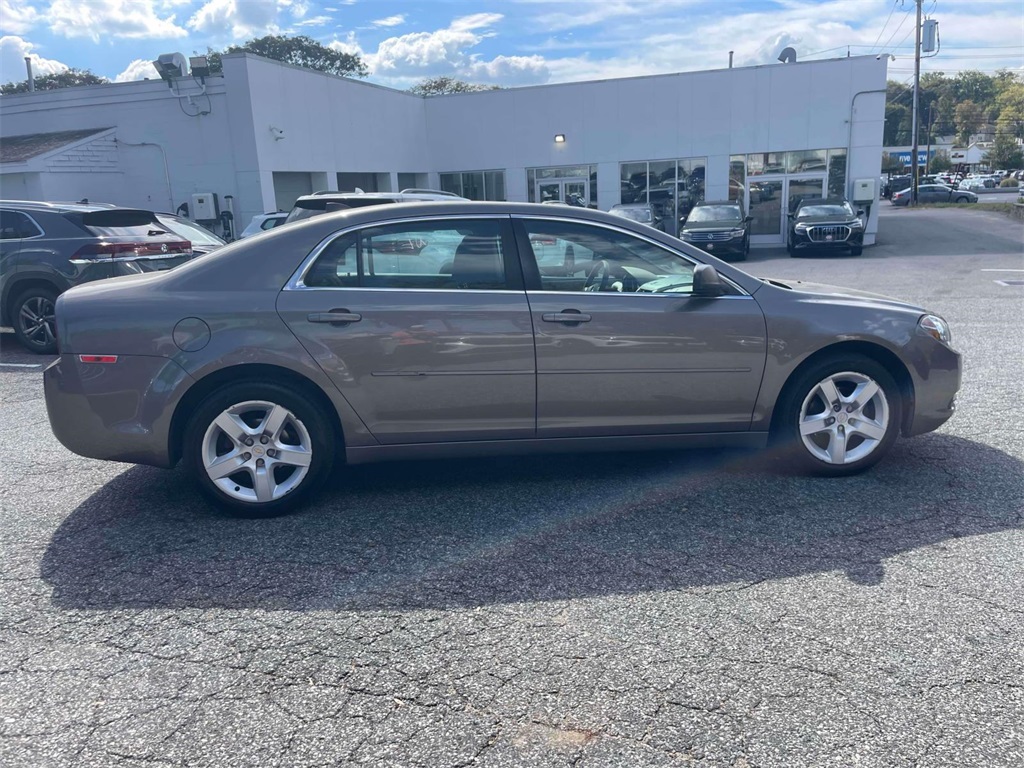 2012 Chevrolet Malibu LS photo 4