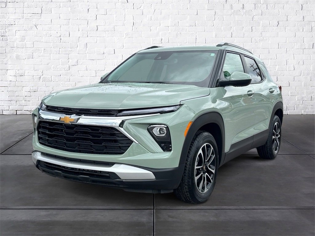 2026 Chevrolet Trailblazer LT photo 2