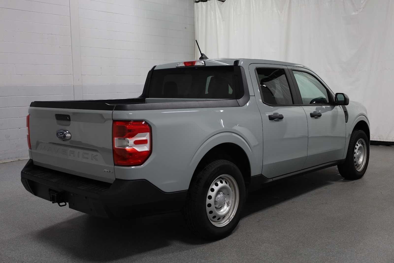 2022 Ford Maverick XL photo 8