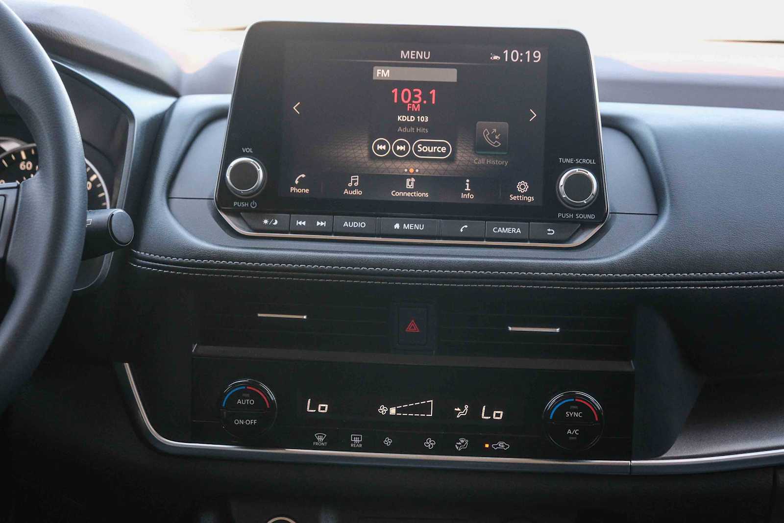 2023 Nissan Rogue SV photo 14
