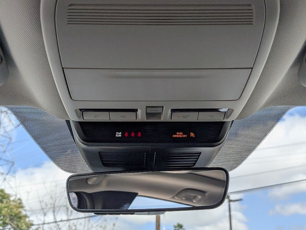 2025 Mazda CX-50 Premium Plus photo 18