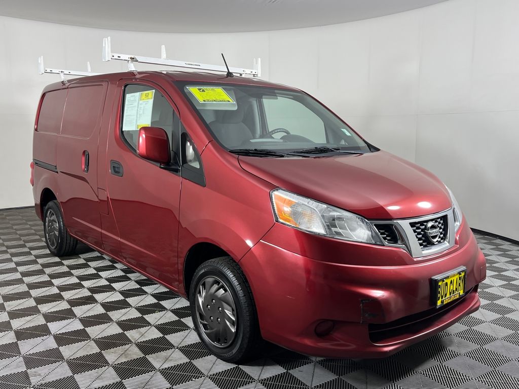 2015 Nissan NV200 SV photo 3
