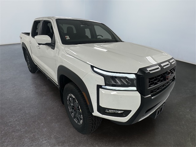 2026 Nissan Frontier PRO-4X's photo