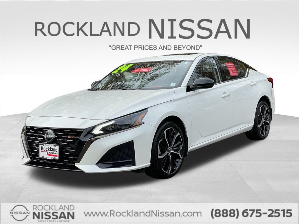 2024 Nissan Altima SR