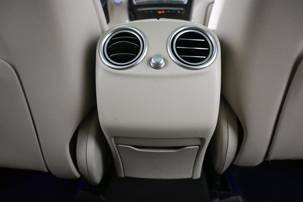 2022 Mercedes Benz GLC 300 photo 15