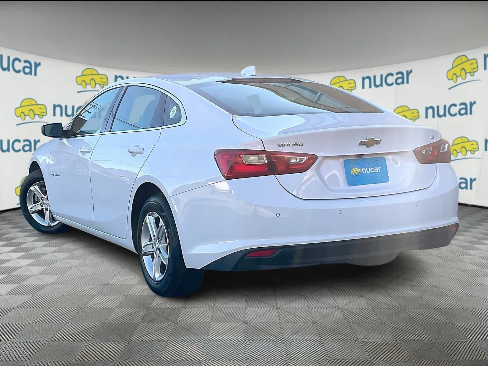 2024 Chevrolet Malibu 1LT photo 4