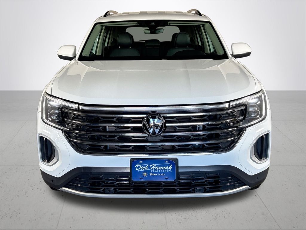 2024 Volkswagen Atlas SE Technology photo 2