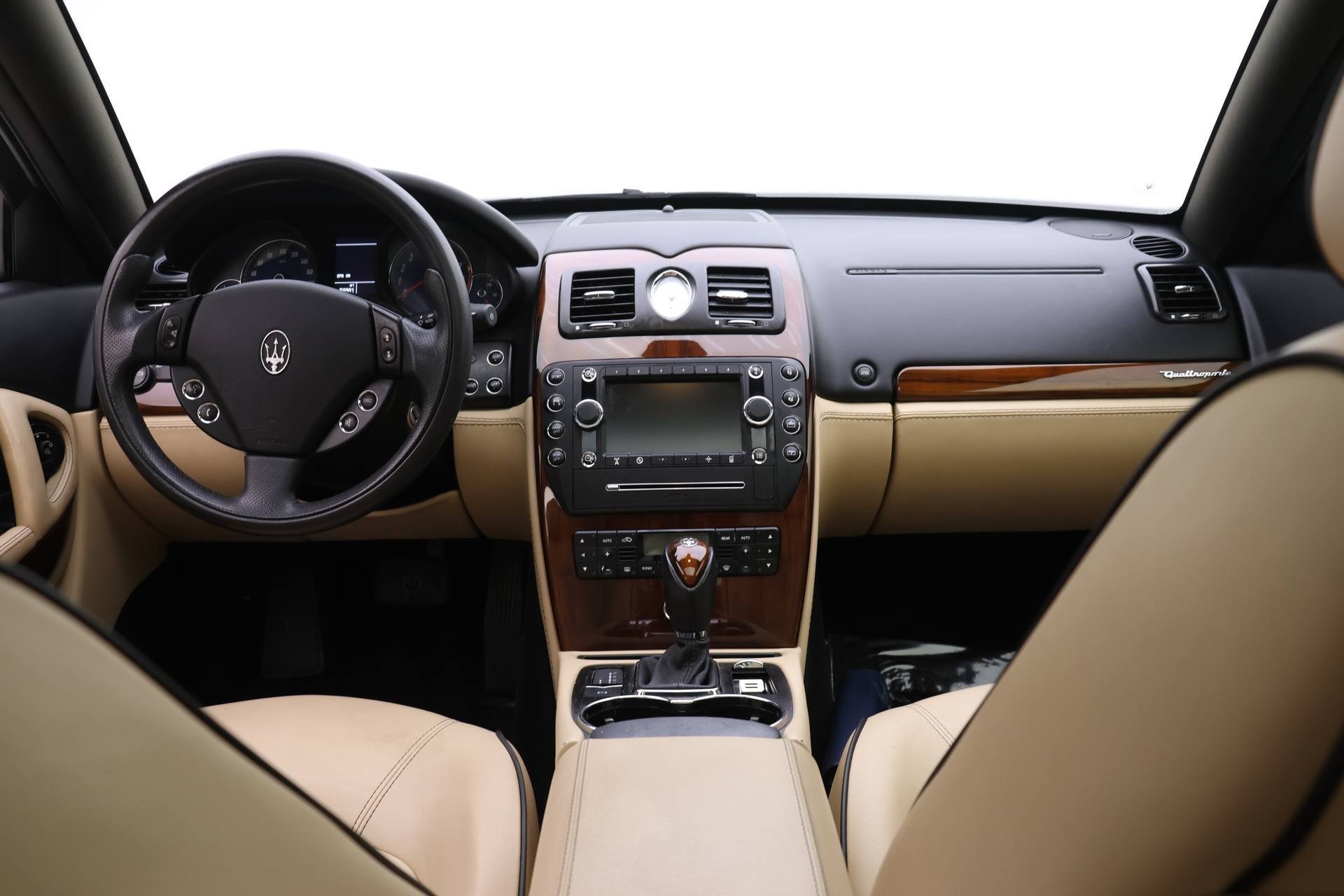 2010 Maserati Quattroporte Sport GT S photo 4