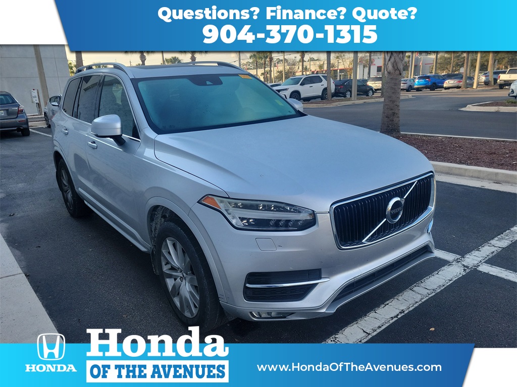 2016 Volvo XC90 Momentum