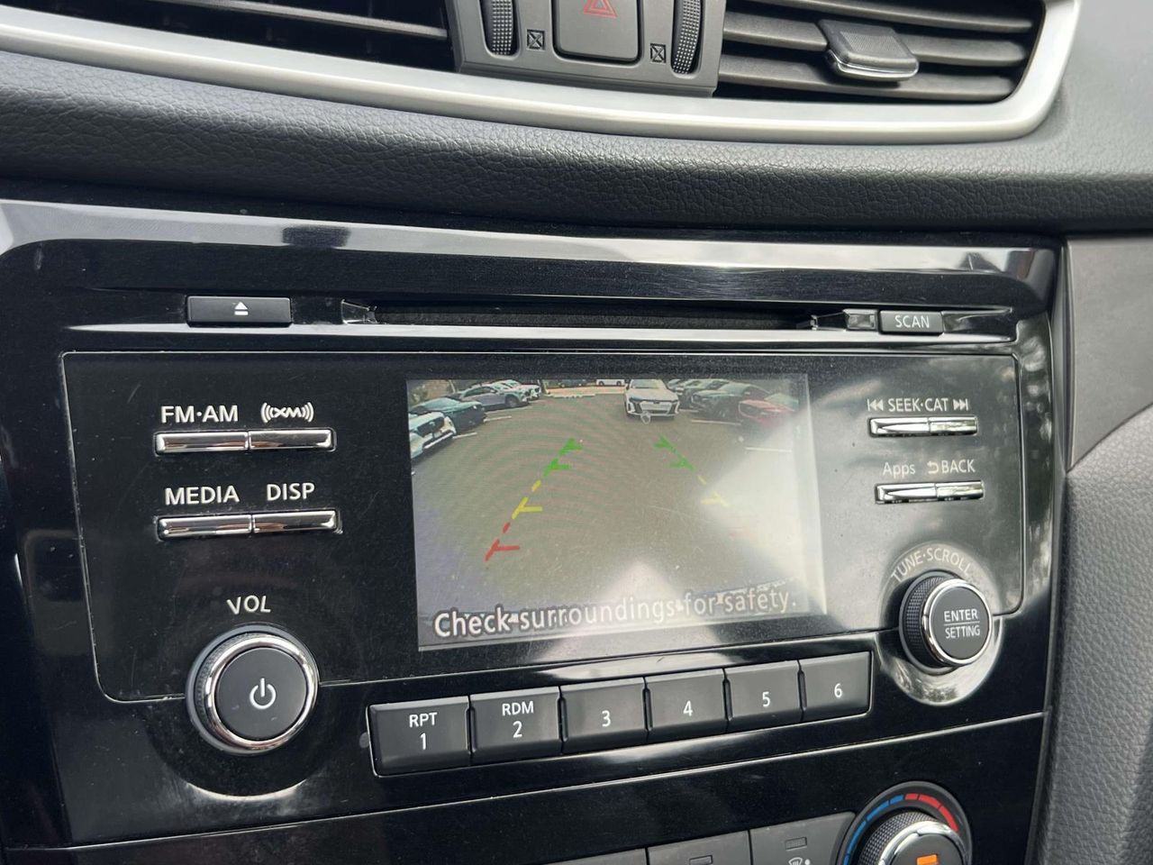 2016 Nissan Rogue S photo 19