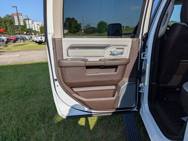 2025 Ram 3500 Laramie photo 27