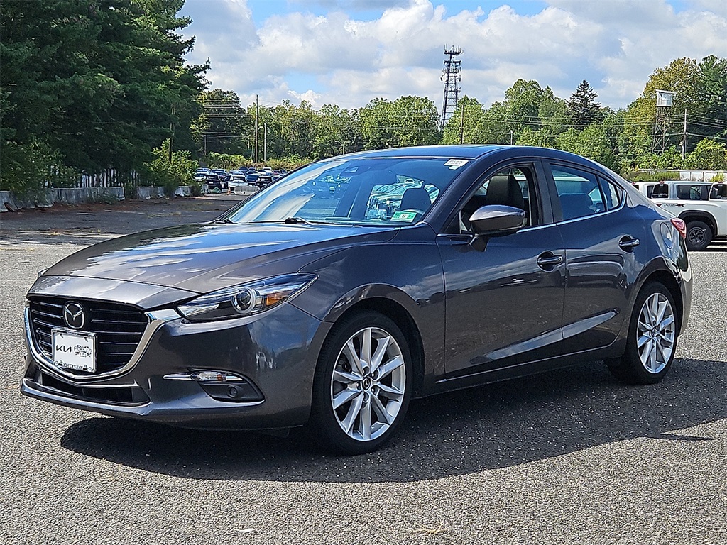 2017 Mazda Mazda3 Grand Touring photo 3