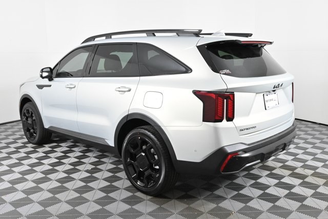 2026 Kia Sorento X-Line SX Prestige photo 3