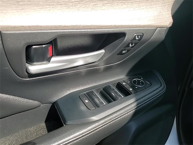 2024 Toyota Grand Highlander Limited AWD photo 12