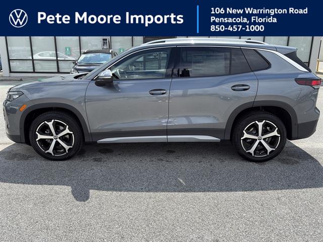 2025 Volkswagen Tiguan SE's photo