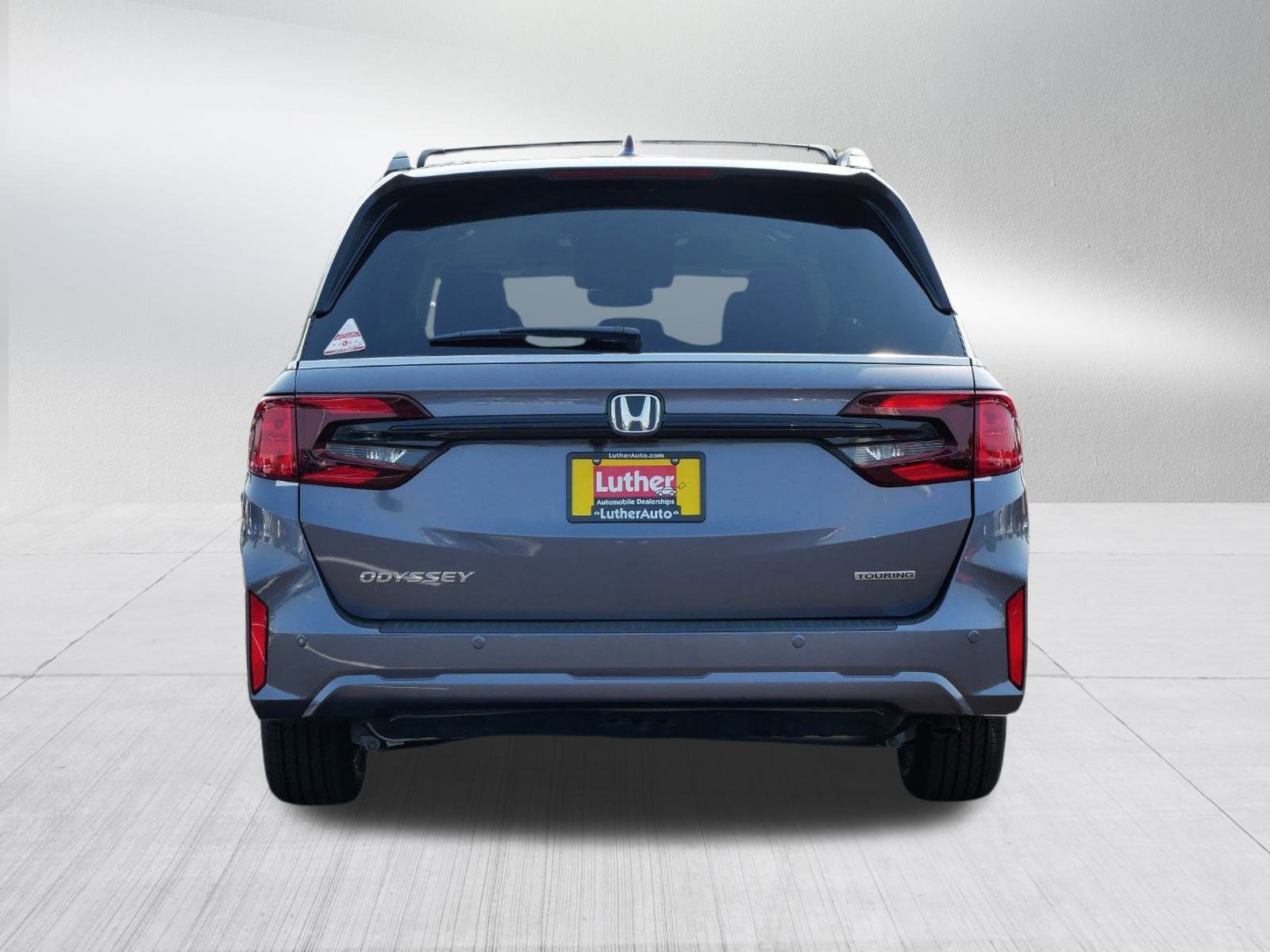 2026 Honda Odyssey Touring photo 6