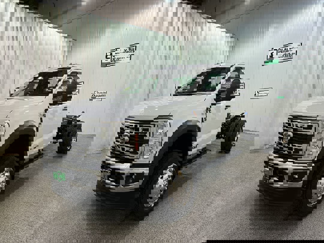 2025 Ford F-550 XL photo 4