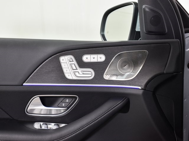 2026 Mercedes Benz GLS 450 4MATIC photo 14
