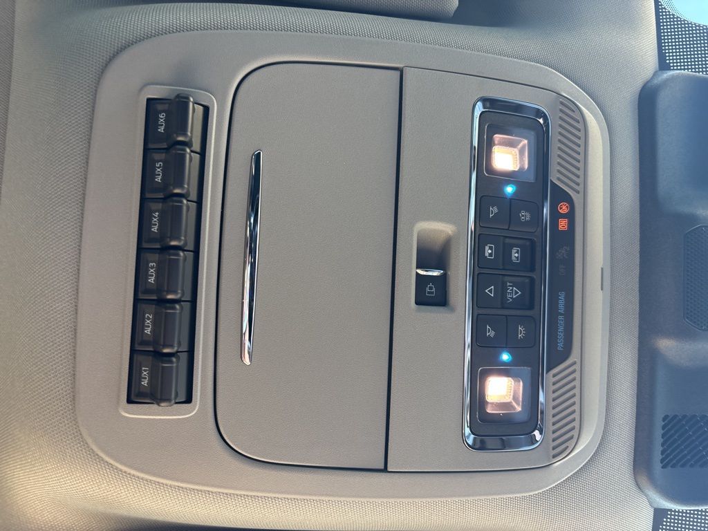 2025 Ford F-350 Lariat photo 26