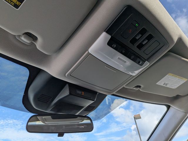 2021 Nissan Rogue SV photo 19