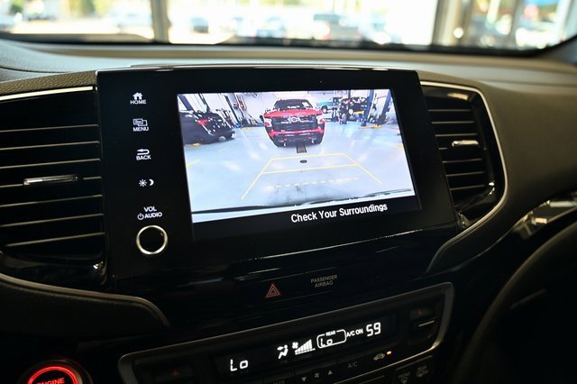 2023 Honda Ridgeline Black Edition photo 17