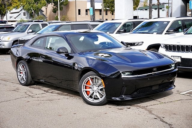 2025 Dodge Charger R/T Scat Pack photo 3