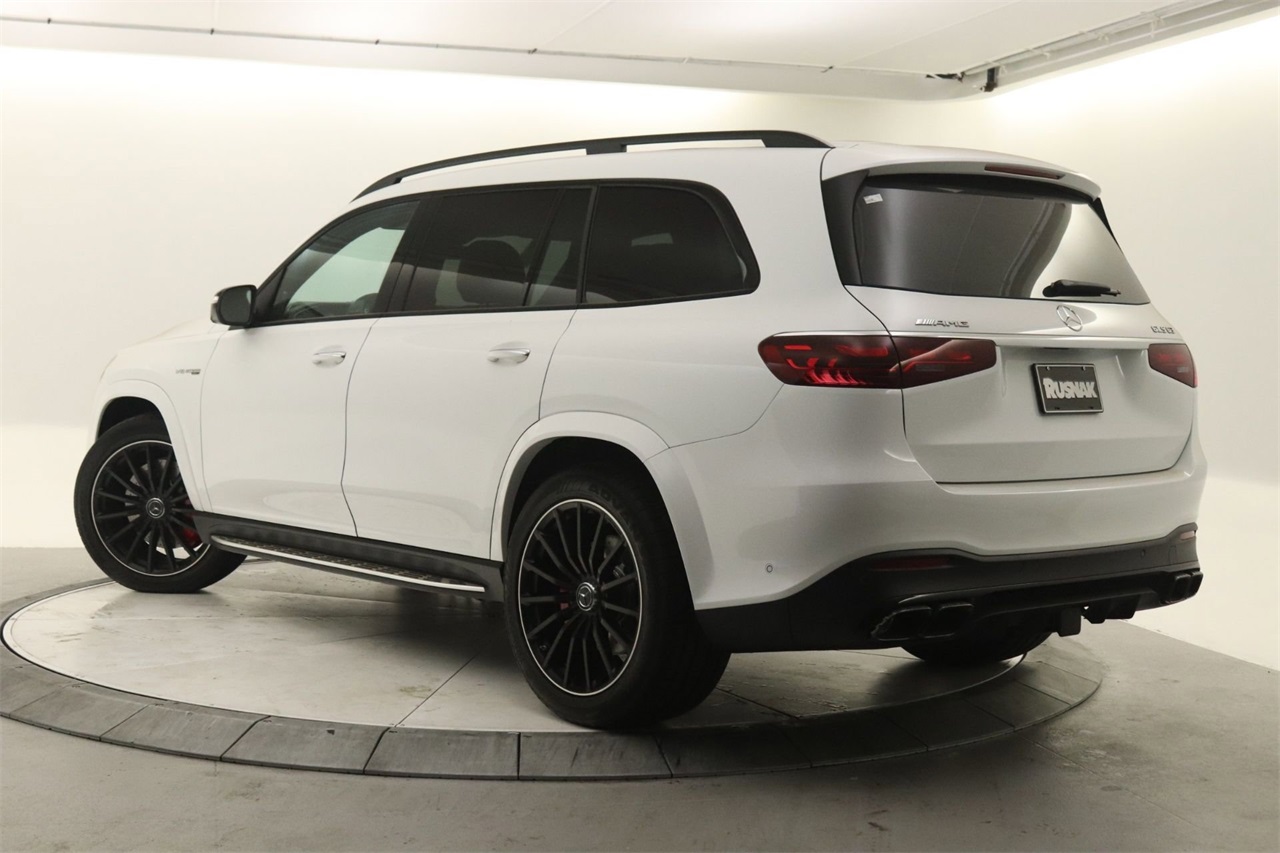 2025 Mercedes Benz GLS 63 AMG photo 2
