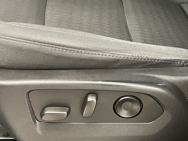 2023 Chevrolet Silverado 1500 photo 3