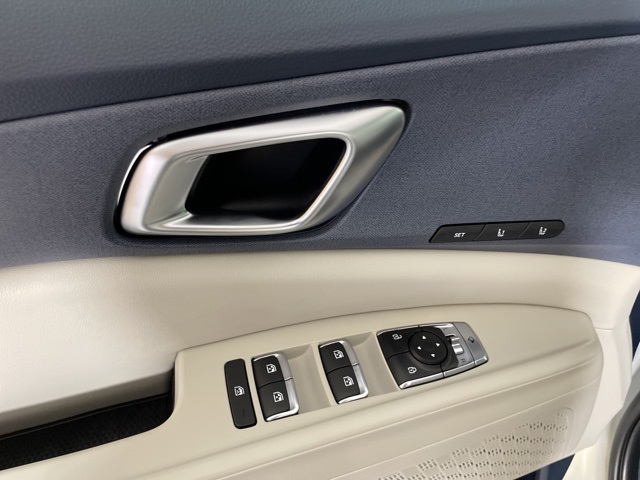 2026 Kia Carnival EX photo 11