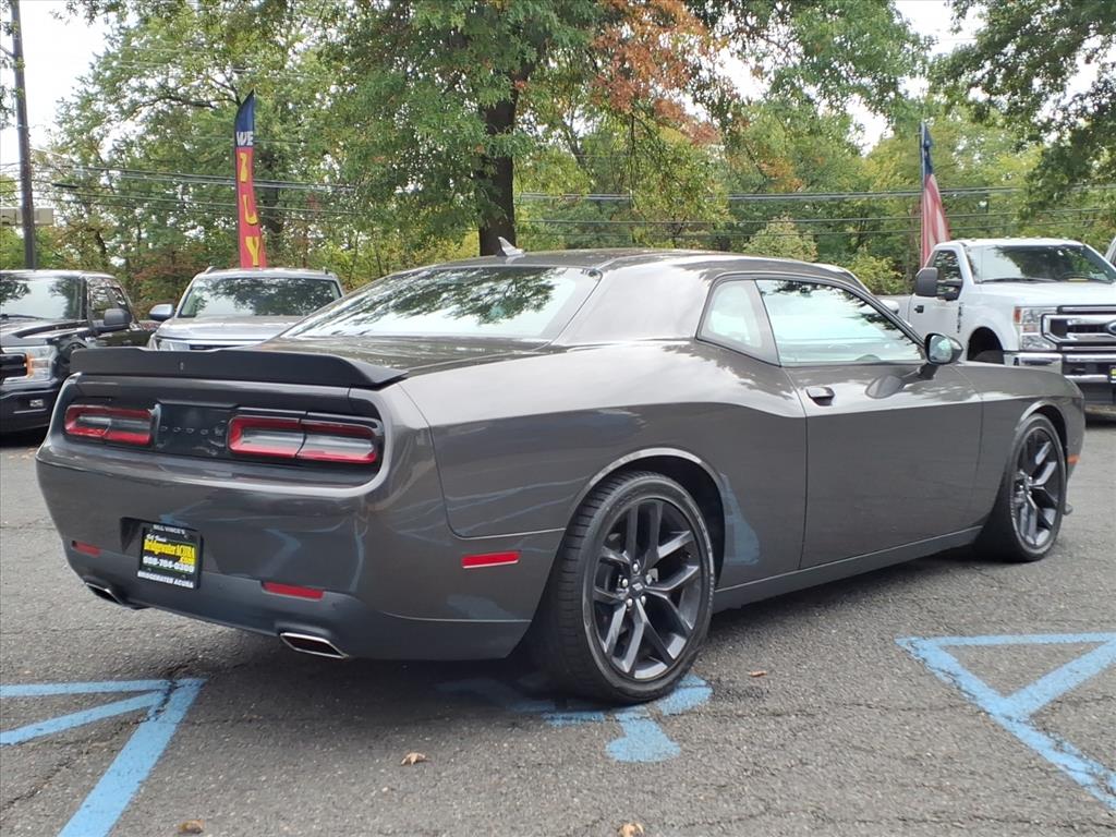 2021 Dodge Challenger GT photo 4