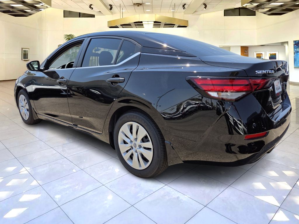 2025 Nissan Sentra S photo 3