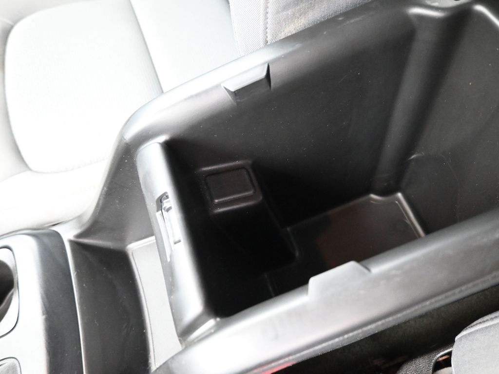 2018 Gmc Canyon Base photo 4