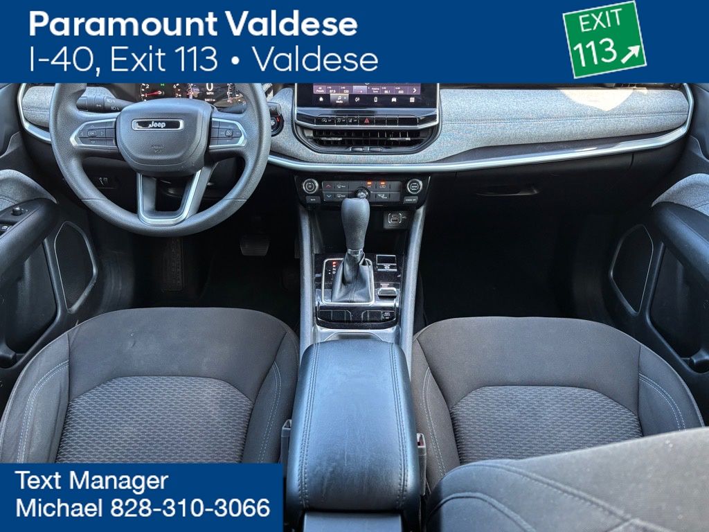 2023 Jeep Compass Sport photo 3