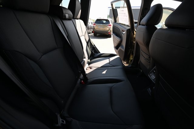 2025 Subaru Forester Touring photo 24