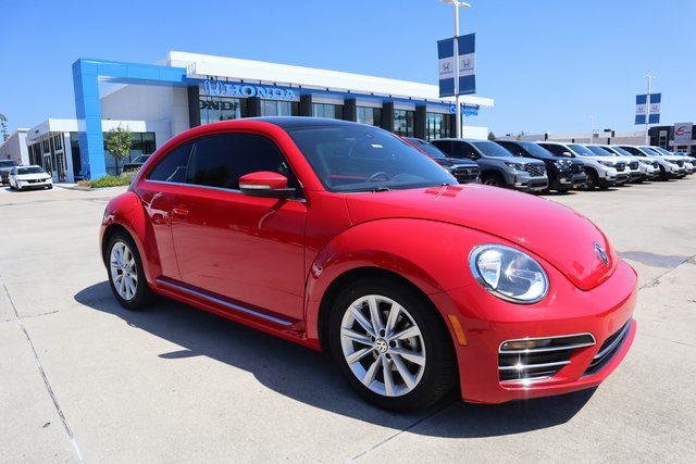2018 Volkswagen Beetle SE