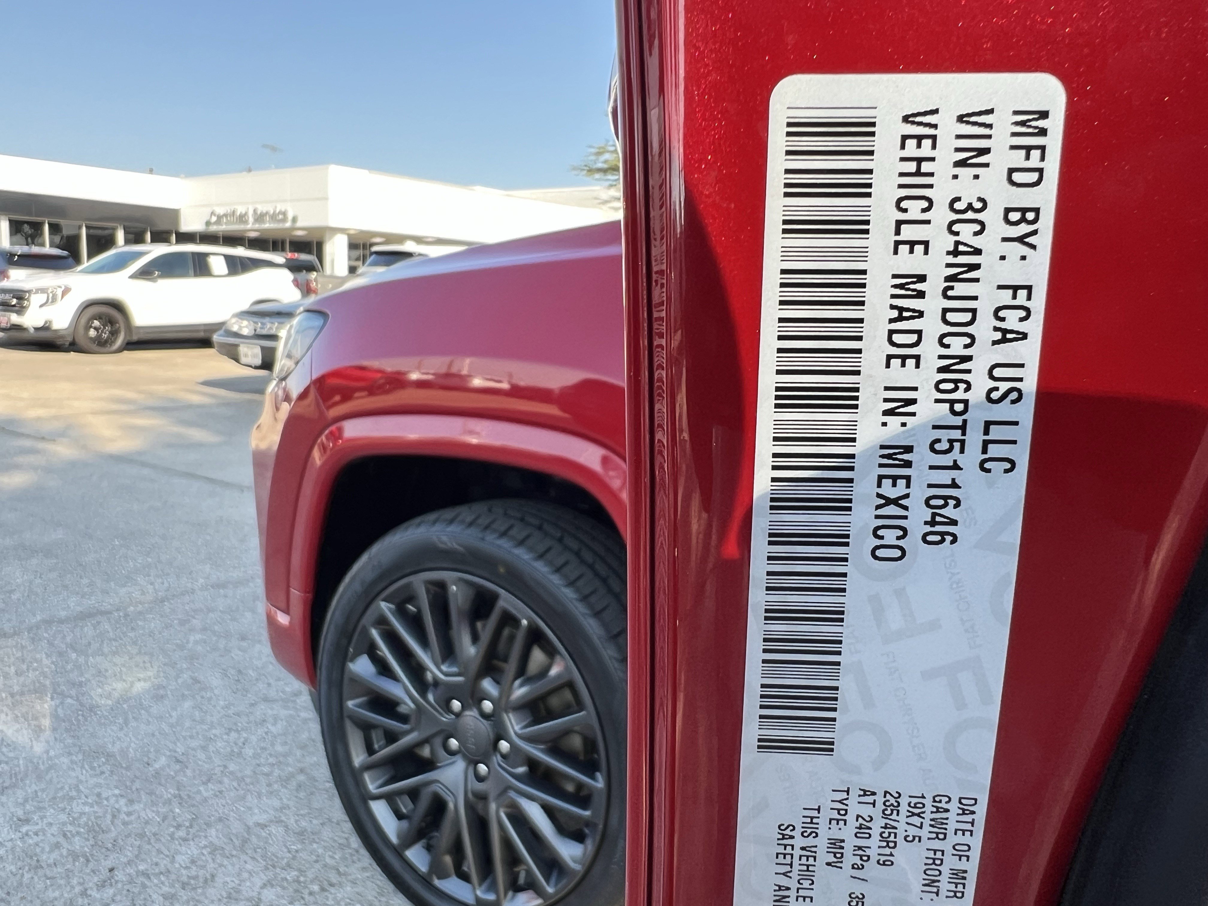 2023 Jeep Compass Limited photo 9