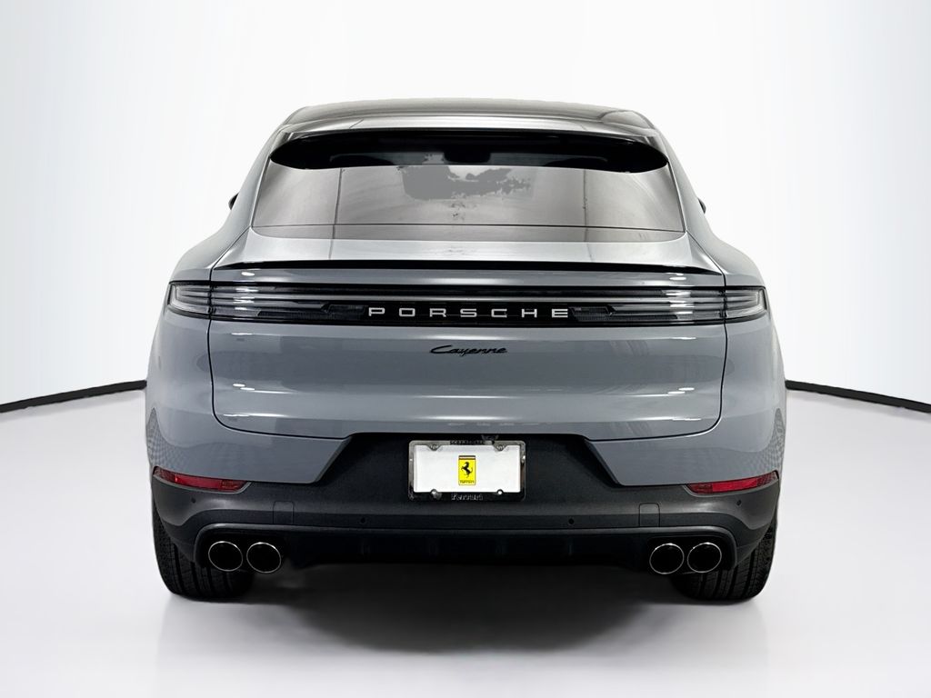 2025 Porsche Cayenne Coupe Base photo 5